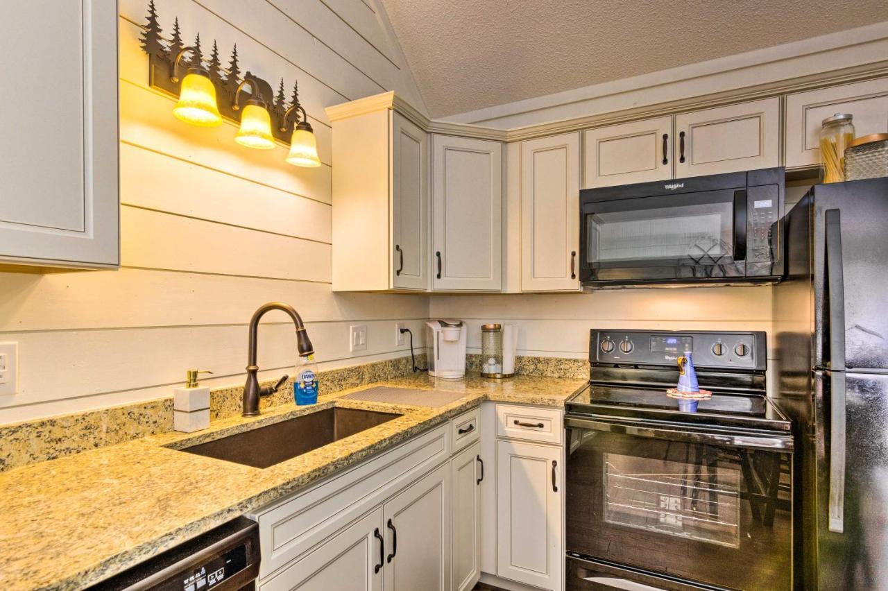 Elegant Sapphire Valley Studio With Resort Amenities Exterior photo