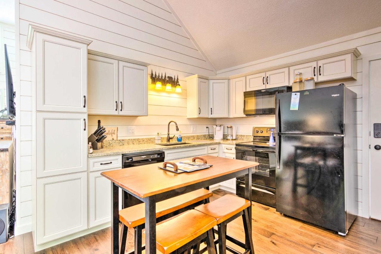 Elegant Sapphire Valley Studio With Resort Amenities Exterior photo