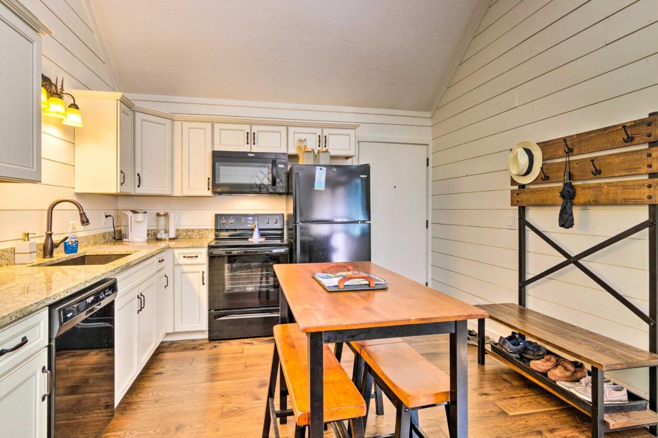 Elegant Sapphire Valley Studio With Resort Amenities Exterior photo